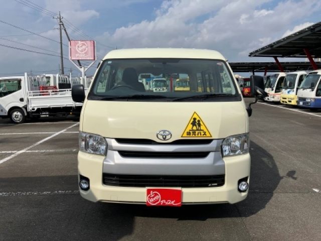 TOYOTA HIACE wagon 4WD 2014
