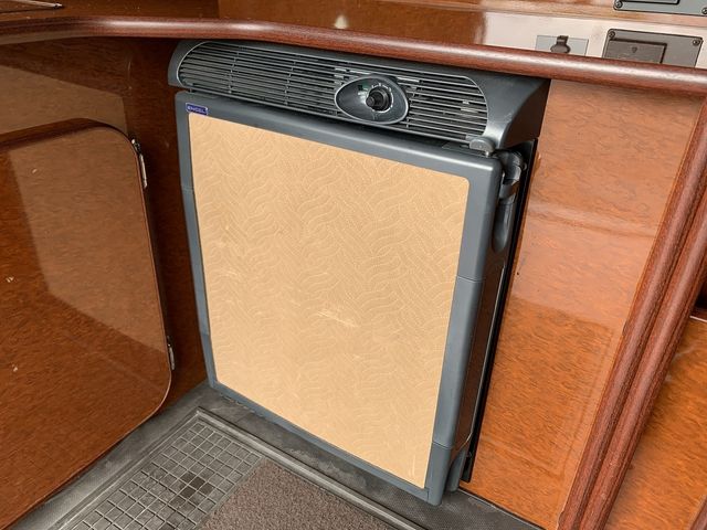 TOYOTA HIACE wagon 4WD 2014