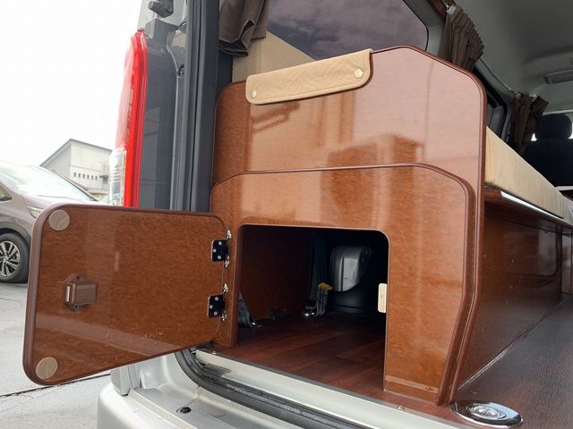 TOYOTA HIACE wagon 4WD 2014