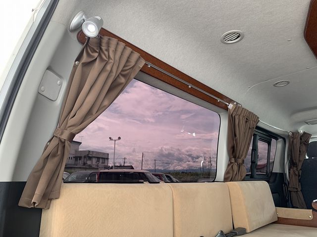 TOYOTA HIACE wagon 4WD 2014