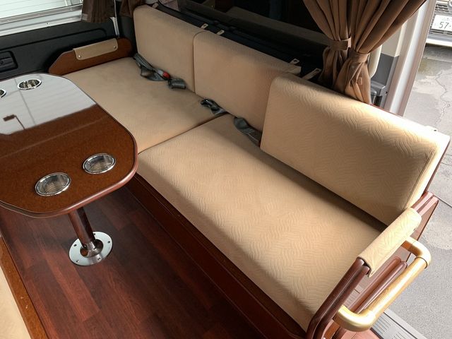 TOYOTA HIACE wagon 4WD 2014