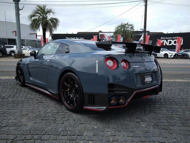 NISSAN GT-R 2022