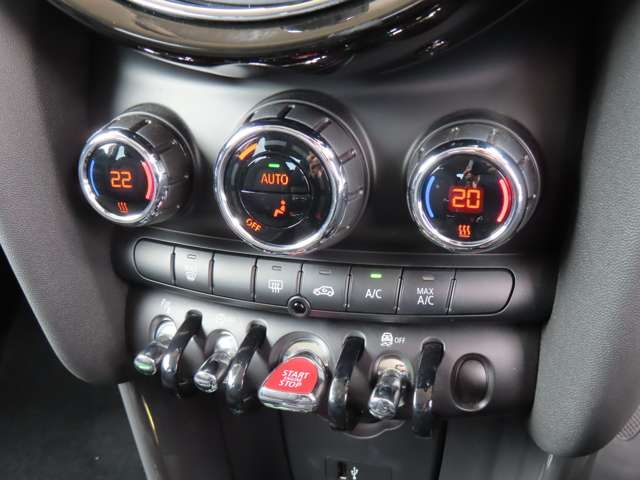 BMW MINI COOPER D 2020