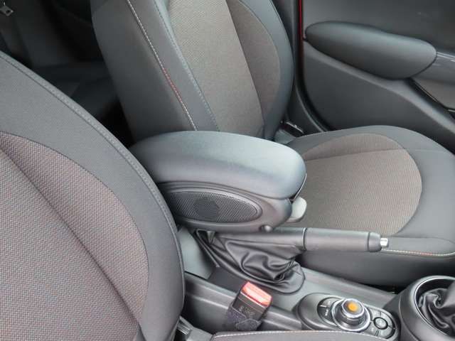 BMW MINI COOPER D 2020