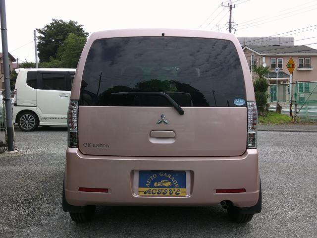 MITSUBISHI eK WAGON 2012