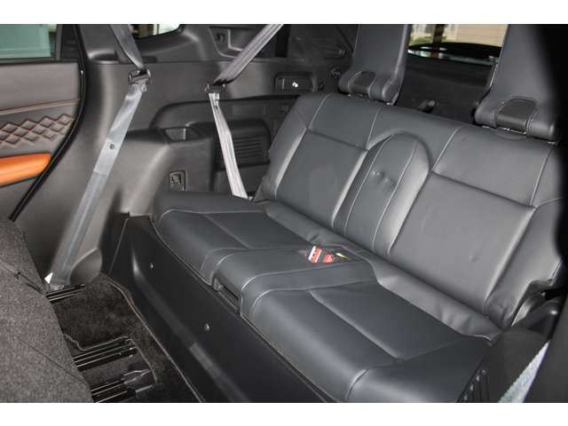 MITSUBISHI OUTLANDER PHEV 2022