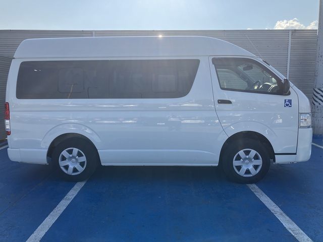 TOYOTA HIACE van 4WD 2016