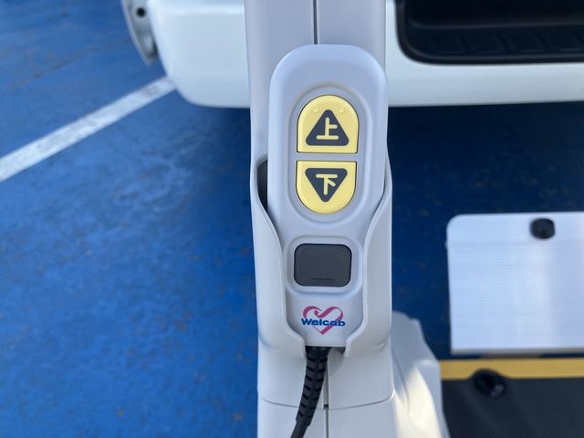 TOYOTA HIACE van 4WD 2016