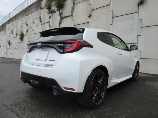TOYOTA GR YARIS 2021