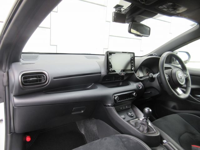 TOYOTA GR YARIS 2021