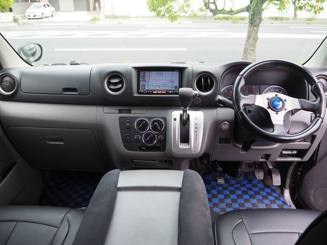 NISSAN NV350 CARAVAN 2014