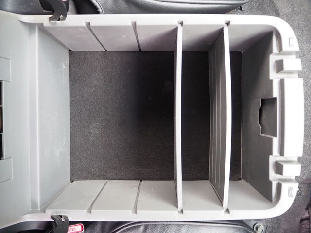 NISSAN NV350 CARAVAN 2014