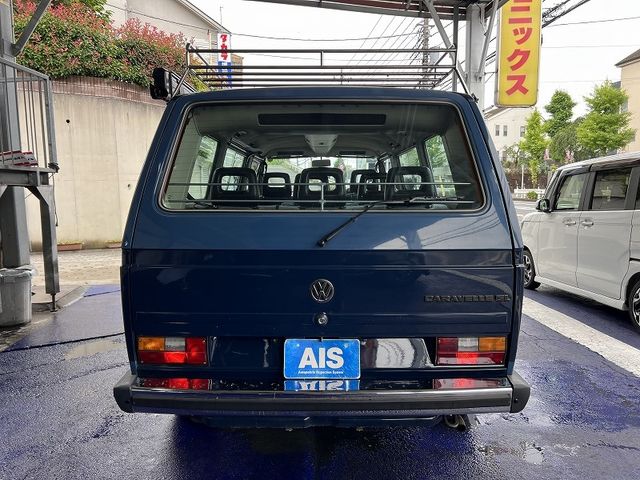 VOLKSWAGEN VOLKSWAGEN CARRAVEL 1990