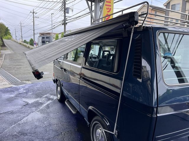 VOLKSWAGEN VOLKSWAGEN CARRAVEL 1990