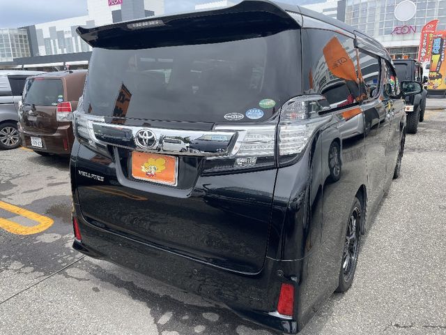 TOYOTA VELLFIRE 2015