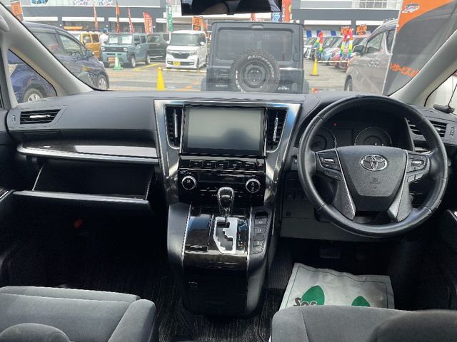 TOYOTA VELLFIRE 2015