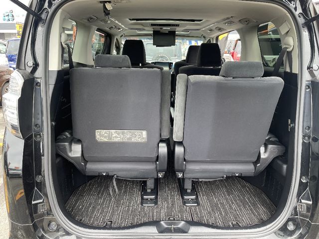 TOYOTA VELLFIRE 2015