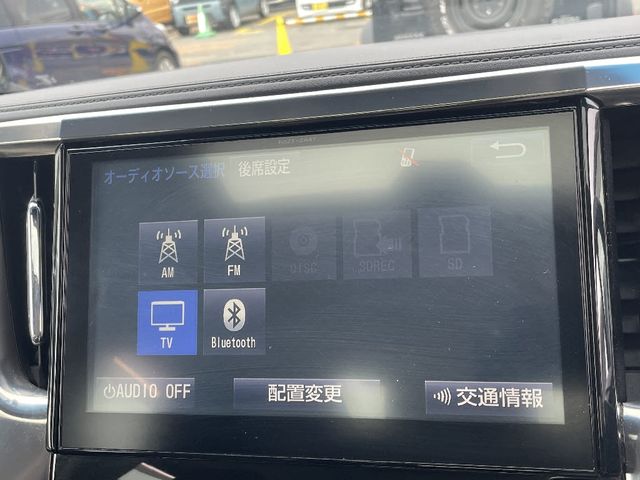 TOYOTA VELLFIRE 2015