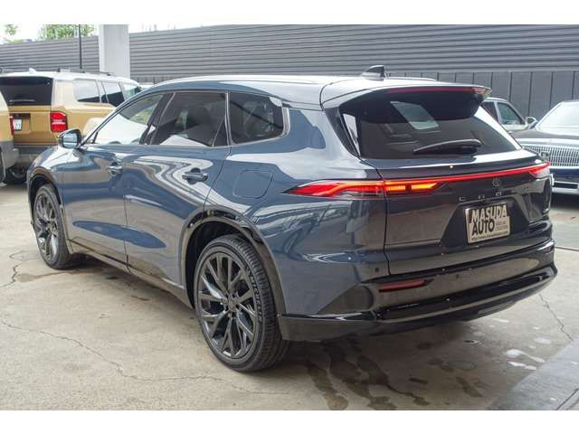 TOYOTA CROWN ESTATE 4WD 2025