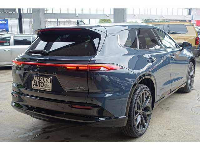 TOYOTA CROWN ESTATE 4WD 2025
