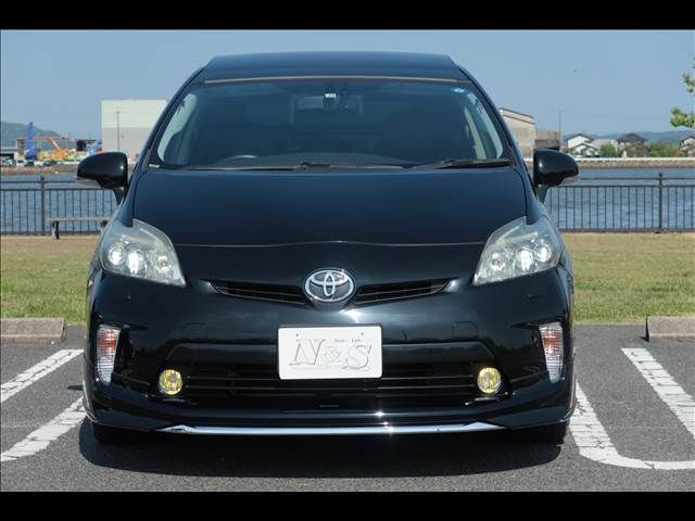 TOYOTA PRIUS 2013