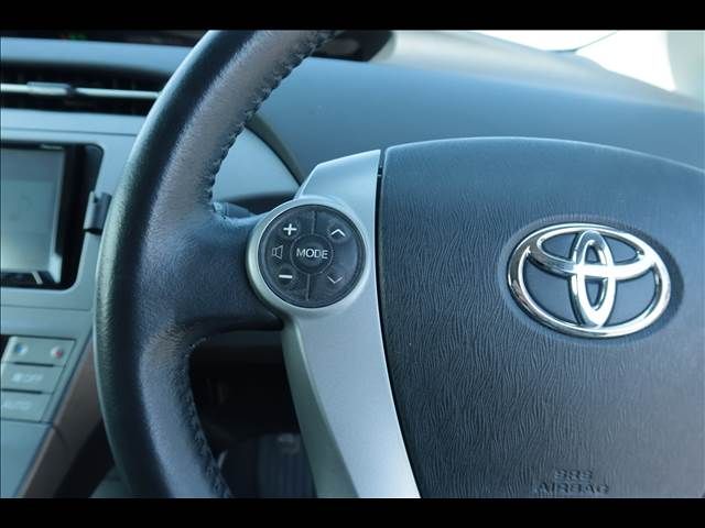 TOYOTA PRIUS 2013