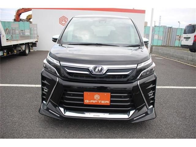 TOYOTA VOXY 2019