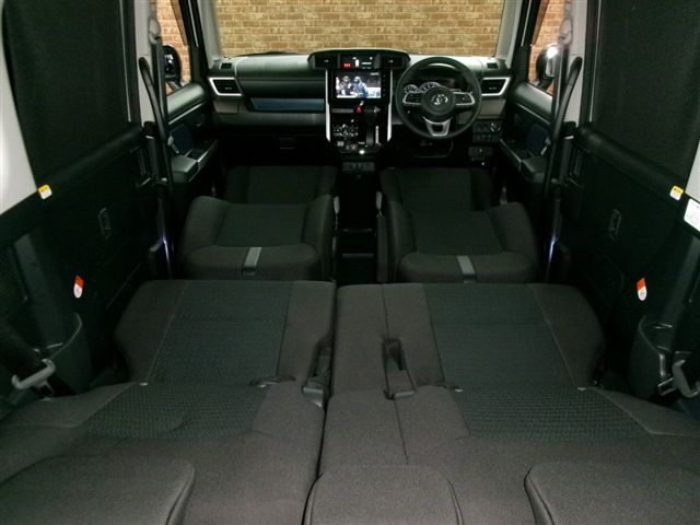 TOYOTA ROOMY 4WD 2023