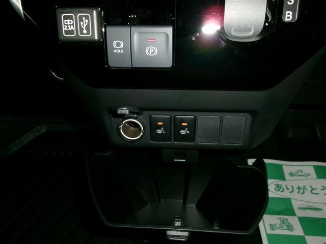 TOYOTA ROOMY 4WD 2023