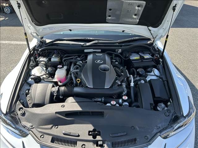 TOYOTA LEXUS IS200t 2017