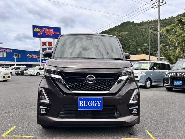 NISSAN ROOX 2020