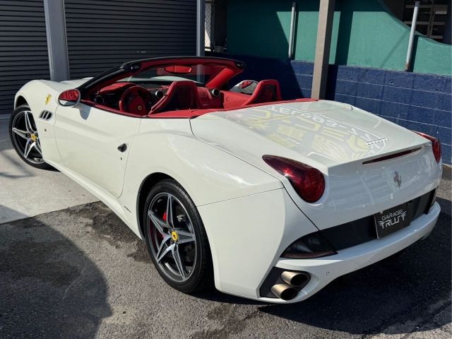 FERRARI FERRARI California 30 2013