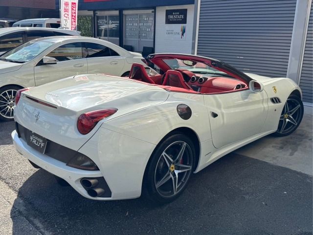 FERRARI FERRARI California 30 2013