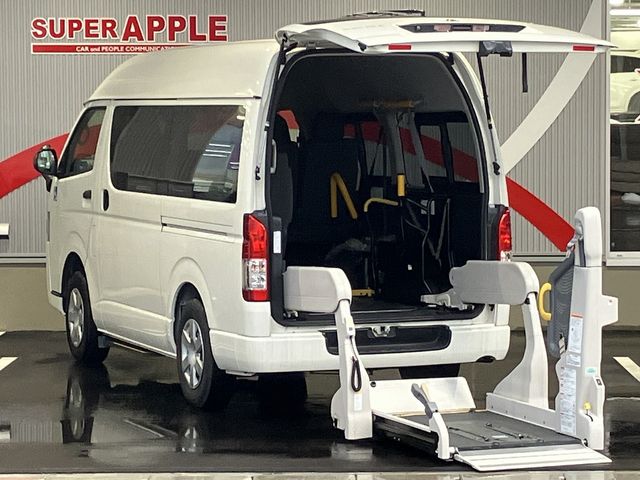 TOYOTA REGIUSACE van 4WD 2017