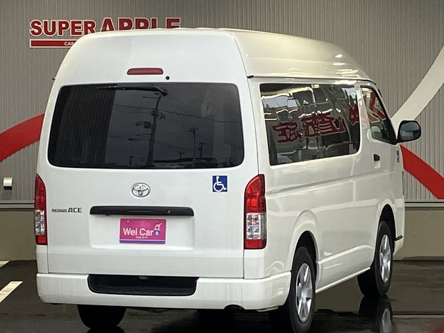 TOYOTA REGIUSACE van 4WD 2017
