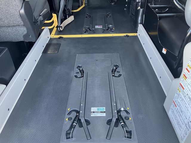 TOYOTA REGIUSACE van 4WD 2017