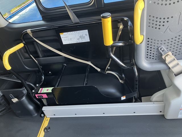 TOYOTA REGIUSACE van 4WD 2017