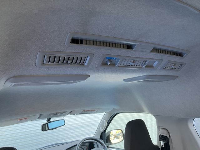 TOYOTA REGIUSACE van 4WD 2017