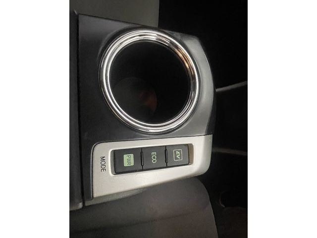 TOYOTA PRIUS Alpha 2013