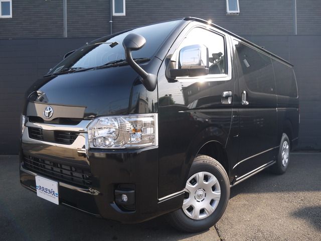 TOYOTA HIACE van 4WD 2025