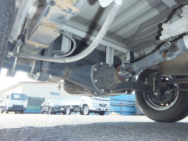 NISSAN NT100 CLIPPER 4WD 2016