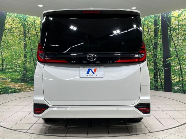 TOYOTA NOAH 2023