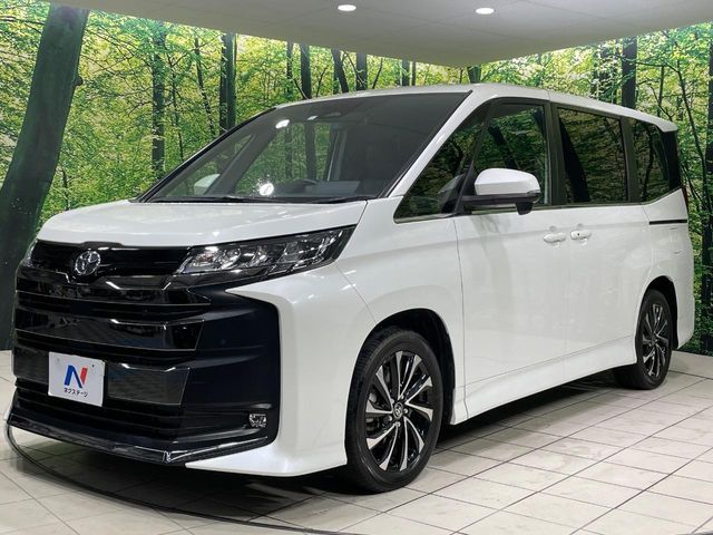 TOYOTA NOAH 2023