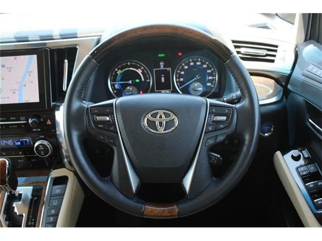 TOYOTA ALPHARD hybrid 4WD 2015