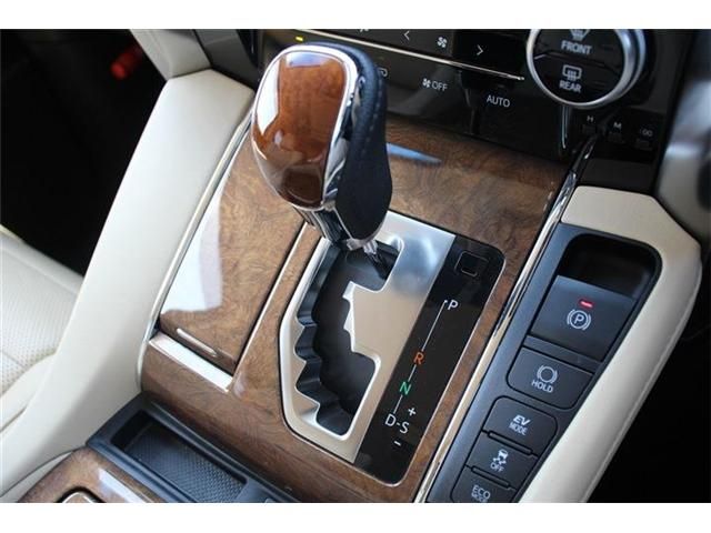 TOYOTA ALPHARD hybrid 4WD 2015