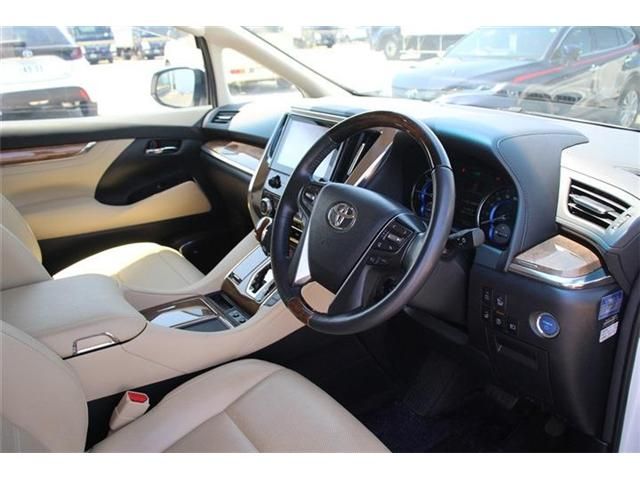 TOYOTA ALPHARD hybrid 4WD 2015