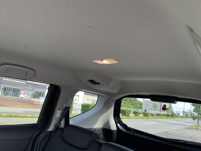 TOYOTA SIENTA HYBRID 2021