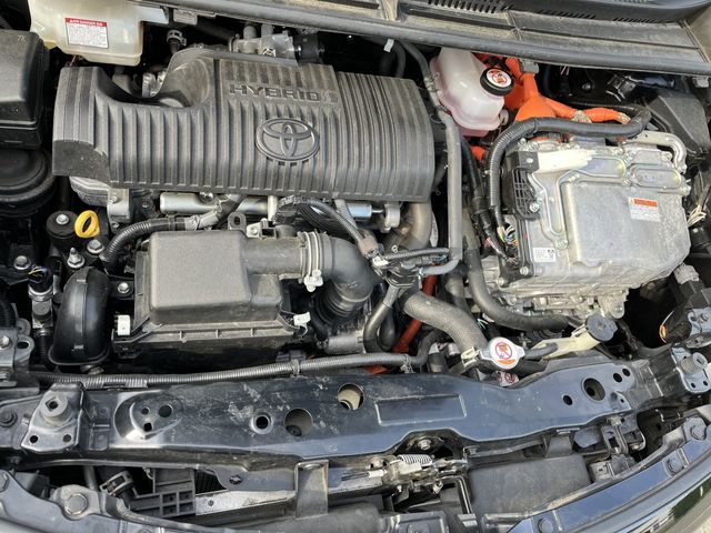 TOYOTA SIENTA HYBRID 2021