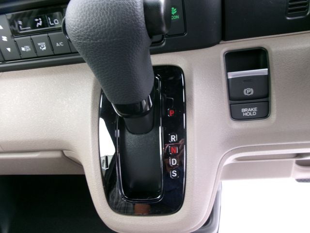 HONDA N BOX JOY 2025