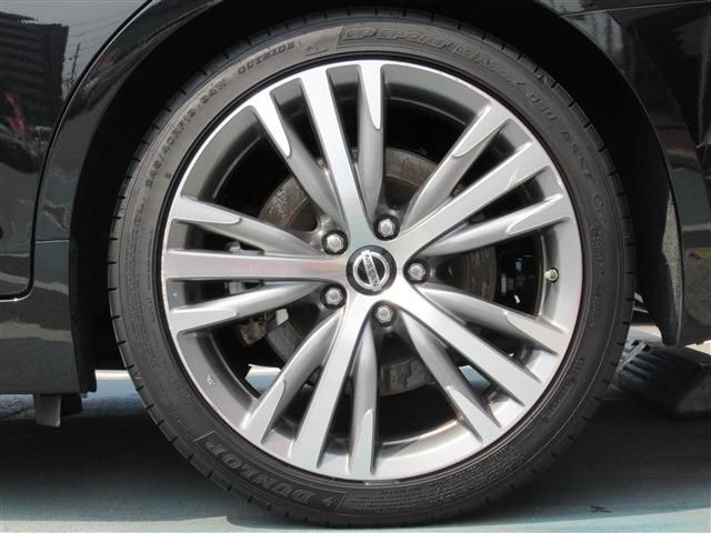 NISSAN SKYLINE HYBRID 2019